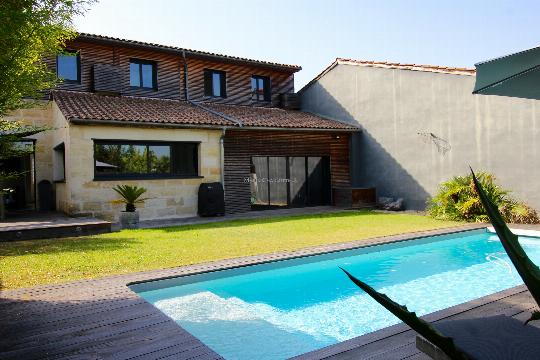 Maison en pierre le bouscat.4